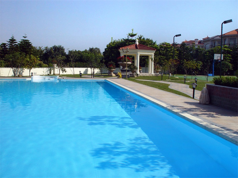 室內(nèi)恒溫泳池 