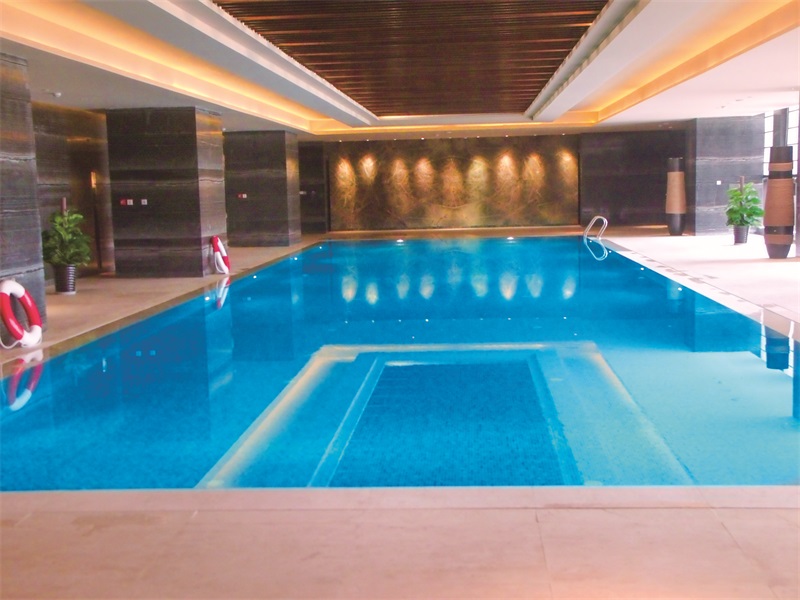 什么是三集一體泳池恒溫除濕熱泵？主要是做什么的？