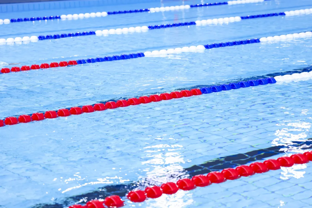 游泳池恒溫除濕設(shè)備，游泳池除濕機，室內(nèi)游泳池除濕設(shè)備